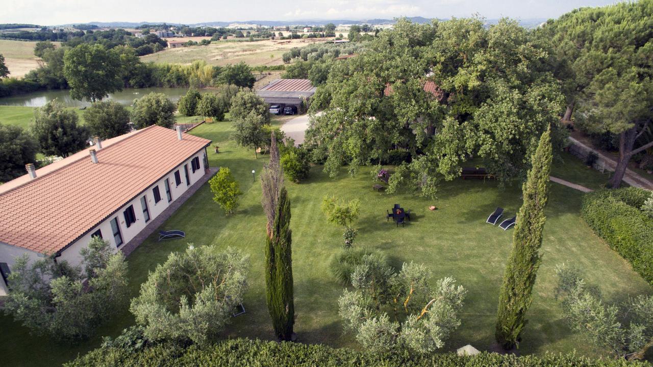 Agriturismo I Tre Fossi มาลียาโน อิน ตอสกานา ภายนอก รูปภาพ