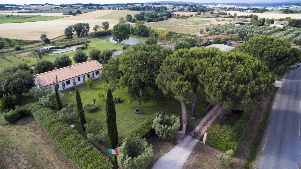 Agriturismo I Tre Fossi มาลียาโน อิน ตอสกานา ภายนอก รูปภาพ