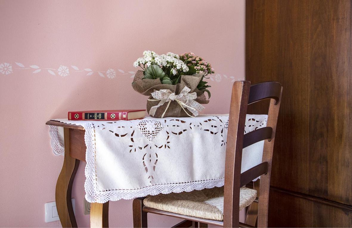 Agriturismo I Tre Fossi มาลียาโน อิน ตอสกานา ภายนอก รูปภาพ